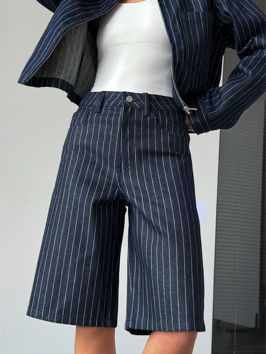 Шорты бермуды джинсовые в полоску