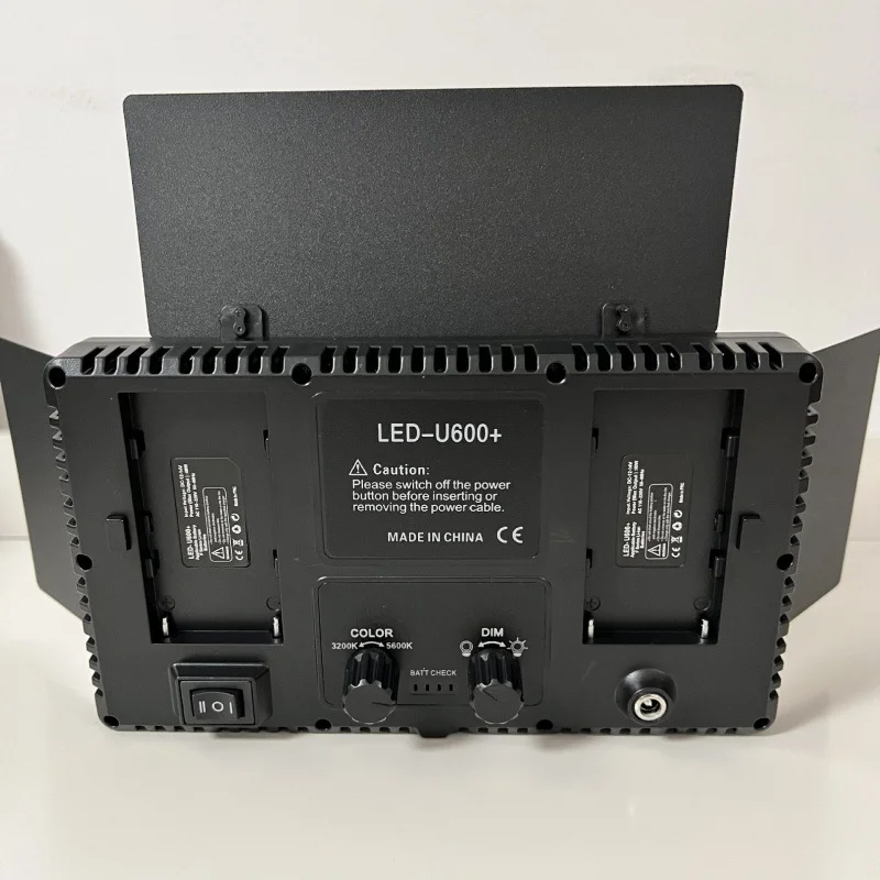 LED600 Свет для камеры Живой свет Красота Свадебная съемка Открытый плоский свет